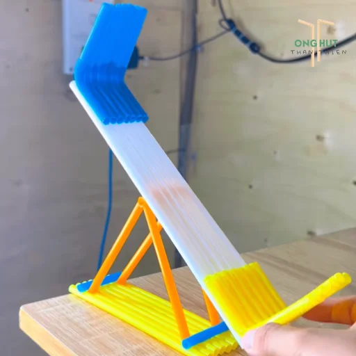 Hướng dẫn chi tiết cách làm cầu bập bênh bằng ống hút đơn giản, sáng tạo cho bé