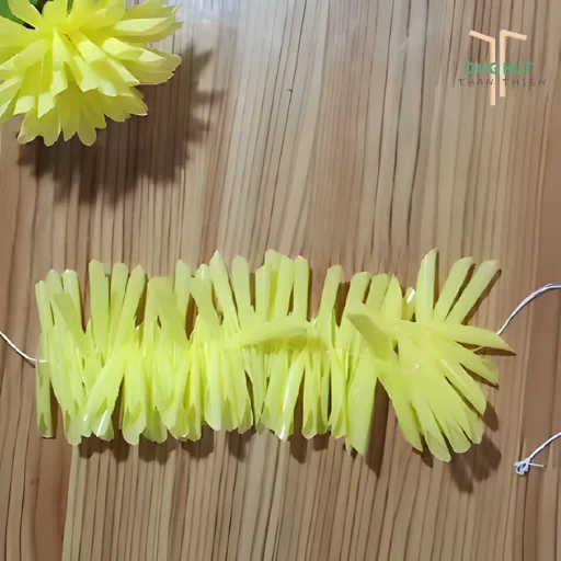 Tổng hợp 3 cách làm hoa cúc bằng ống hút đơn giản, siêu dễ, đẹp như thật