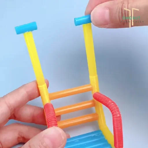 Cách làm xích đu bằng ống hút dễ thương, cực đơn giản tại nhà cho bé
