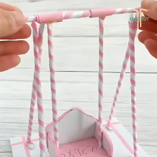 Cách làm xích đu bằng ống hút dễ thương, cực đơn giản tại nhà cho bé